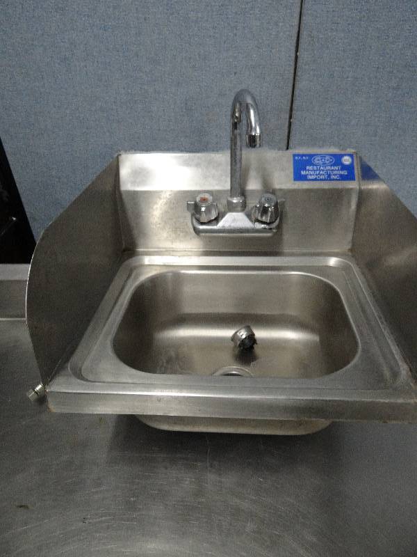 lot 2286 image: All Stainless Wall Mounted Hand Sink w Splash Gaurds