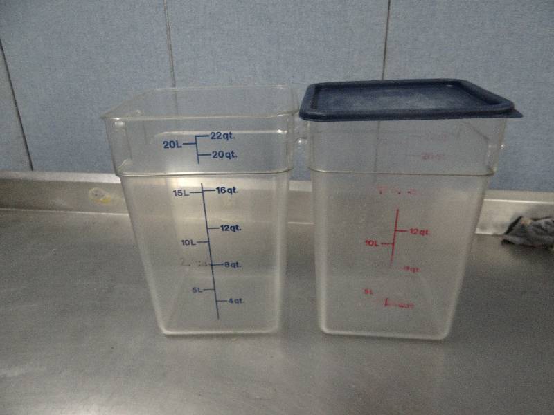 lot 2298 image: Pair Of Cambro Clear 22qt Food Containers