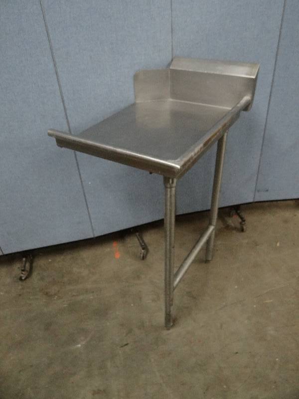 lot 2312 image: Stainless Clean Side Dish Line on Legs