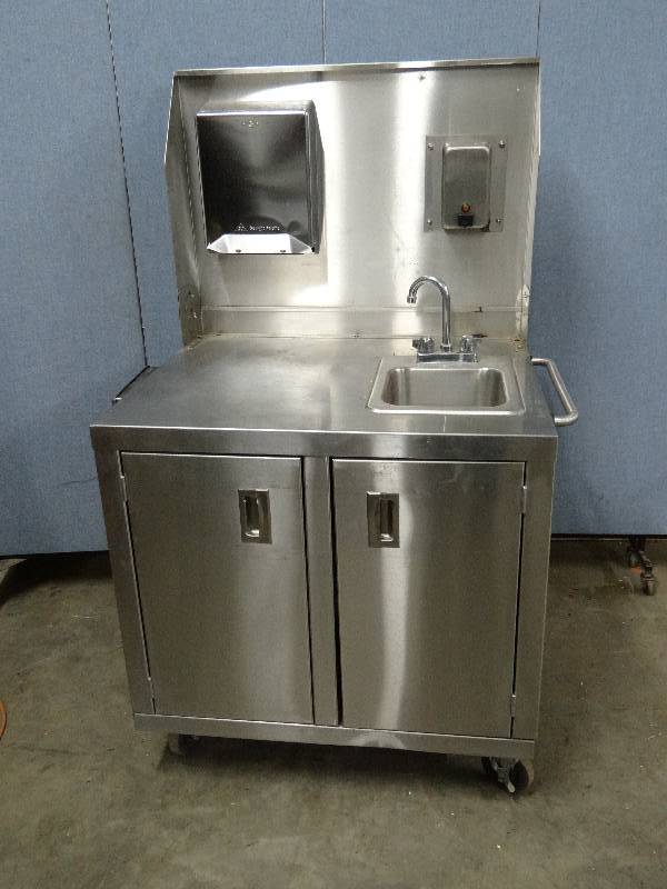 lot 2314 image: Portable All Stainless Hand Washing Station on Casters