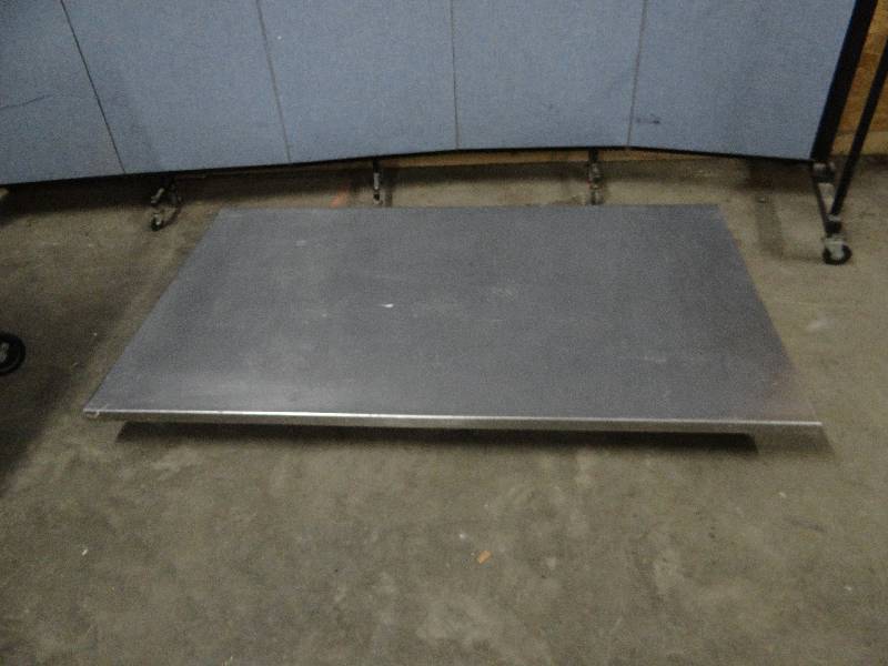 lot 2320 image: Stainless Steel 60 Table Top Missing Legs Top Only