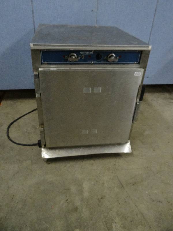 lot 2327 image: Alto Shaam Full Size Heated Cook Hold Cabinet on Casters