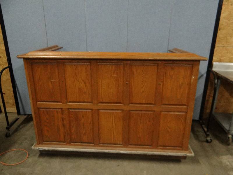 lot 2338 image: Solid Custom Oak Trim 72 Portable Bar on Casters