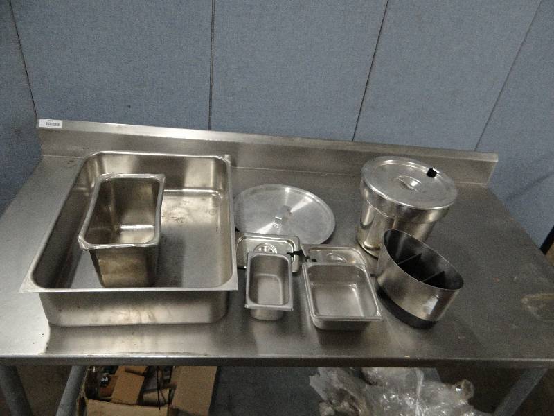 lot 2365 image: Lot of Stainless Inserts w Warmer Insert