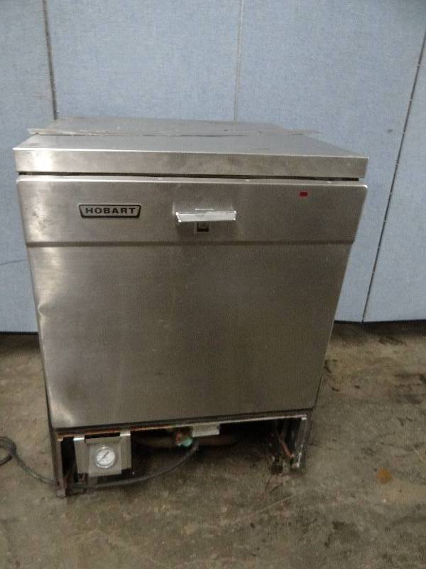 lot 2375 image: Fully Stainless Hobart Commercial Dishwasher