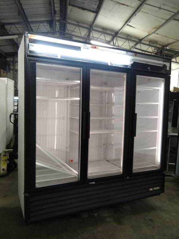 lot 2390 image: True 3 Door Glass Front Display Freezer