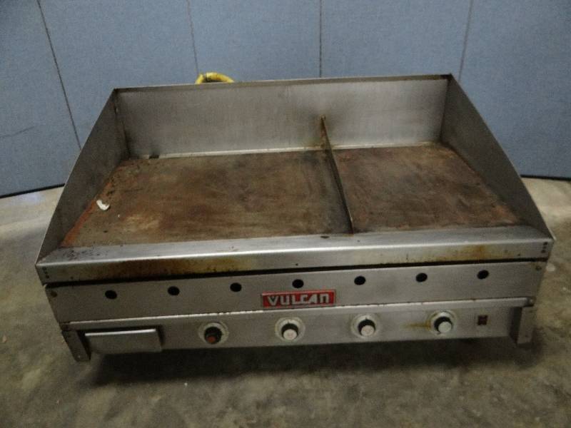 Vulcan 48'' Flat Top Natural Gas Grill New Year Monster Cooler And Freezer Blast Auction