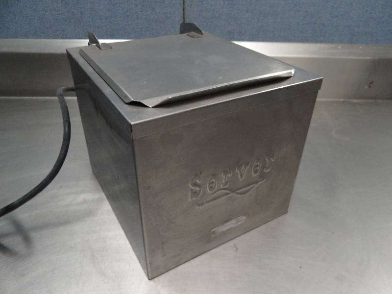 lot 2435 image: Server Countertop Single Insert Warmer