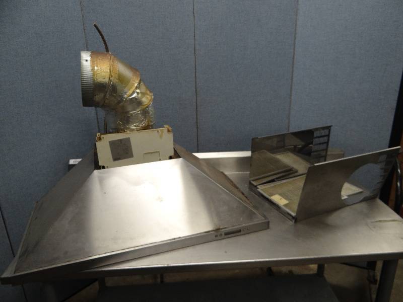 lot 2445 image: Arietta 36 Fully Stainless Household Hood