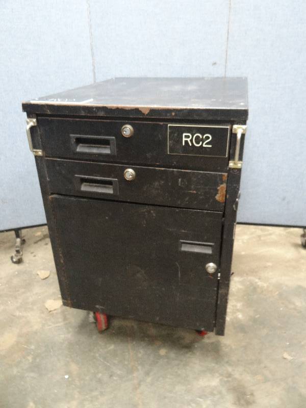 lot 2449 image: (2) Drawer (1) Door Heavy Duty Locking Cash Box On Casters