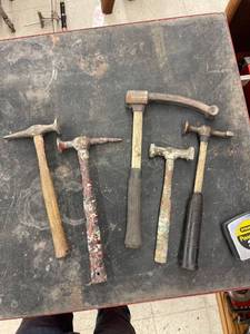 lot 4342 image: 5 body hammers