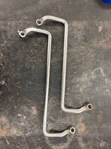lot 4359 image: 2 snap on door hinge wrenches