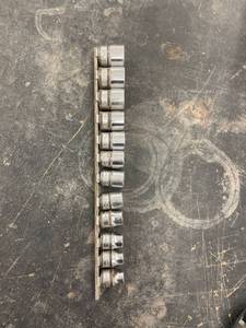 lot 4373 image: snap on 38 metric socket set 8-19