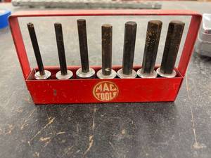 lot 4381 image: MAC Allen wrench sockets
