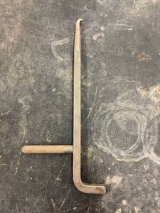 lot 4395 image: MAC sealpin puller s120