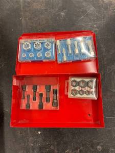 lot 4400 image: blue point & snap on rethreaders