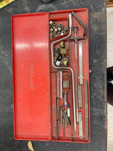 lot 4408 image: snap on case full of stuff