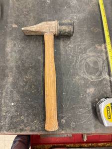 lot 4430 image: large hammer