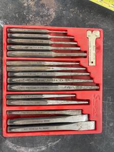 lot 4452 image: snap on chisel & punch set
