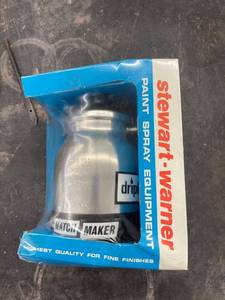lot 4461 image: unopened paint gun cup