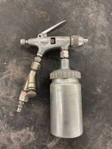 lot 4462 image: devilbiss touch up gun
