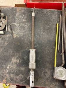 lot 4463 image: snap on slide hammer