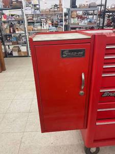 lot 4512 image: snap on side box. hangs on lip of bottom box