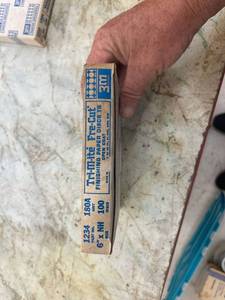 lot 4522 image: 180 grit 6 inch disk appears full