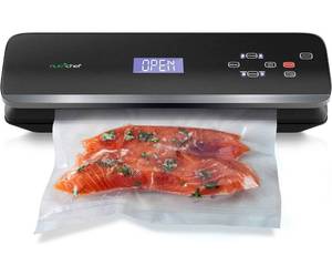 lot 41944 image: NutriChef Upgraded Vacuum Sealer  Automatic Vacuum Air Sealing System For Food Preservation w Starter Kit  Compact Design  Lab Tested  Dry & Moist Food Mode, Built-in Bag Cutter, 2020 Model