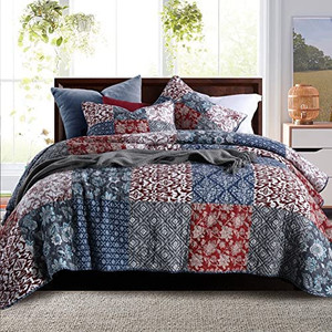 lot 5724 image: $$96 RETAIL --Secgo Quilts Queen Size - 100% Cotton Bedding Set (9098 Inch) with 2 Pillow Shams, Patchwork Reversible Lightweight Bedspread, Quilted Coverlet Fit All-Season