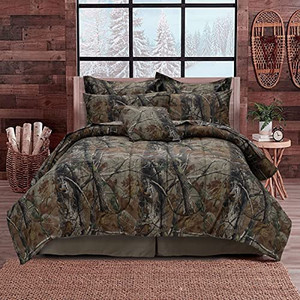 lot 5772 image: $$67 RETAIL Realtree All Purpose Camo Bedding, Polycotton Fabric 3-Piece Comforter Set for Bedroom, Hunting & Outdoor (Twin), Camoflauge