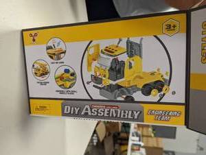 lot 332 image: DIY Assembly Excavator Toy