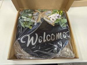 lot 375 image: Welcome-sign, Light up