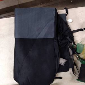 lot 1059 image: Car Seat Covers Black