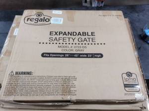 lot 1159 image: 3 Pack Of Miscellaneous Gates