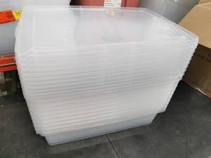 lot 2443 image: IRIS USA Clear Plastic Totes 10pk