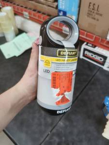 lot 1238 image: Defiant LED Handy Lantern