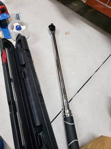 lot 3607 image: Husky Socket Wrench Large