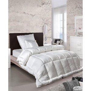lot 2551 image: Enchante Home Luxury European Goose Down Comforter- Retail$142.99