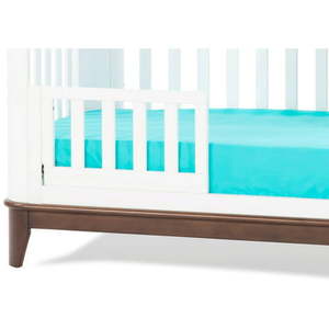 lot 3610 image: Child Craft Toddler Guardrail for Studio Roland and Dresden Cribs Matte White