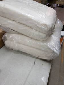 lot 3616 image: Outdoor Chair Cushions 4 Pack 19x19in