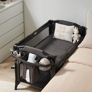 lot 3555 image: Baby 4 in 1 Bassinet Playyard for Newborn