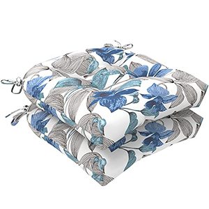 lot 61493 image: LVTXIII Outdoor Decorative Round Wicker Seat Cushions, Clemens Noir Blue  (19 x 19 x 5)  (Set of 2)