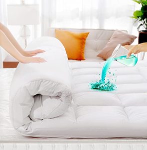 lot 61877 image: JTE Extra Thick Waterproof Mattress Topper  (Full Size)