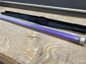 lot 58832 image: Waymark 2-Tone Pool Cue 59�� with Case