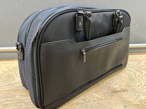lot 58862 image: Harper & Hill Overnight Bag 19��x12��x7��