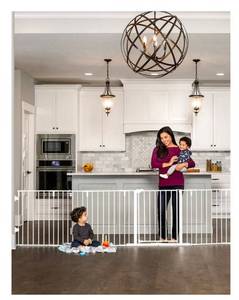 lot 73006 image: Regalo 2 in 1 Super Wide Safety Gate and Play Yard