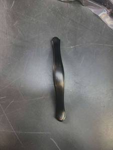 lot 73116 image: Amazon Basics Twisted Cabinet Handle, 5 18 inch Length (3-inch Hole Center), Oil Rubbed Bronze, 10-Pack
