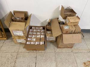 lot 5377 image: huge door knob lot