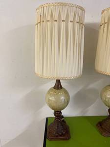 lot 5383 image: MCM table lamp